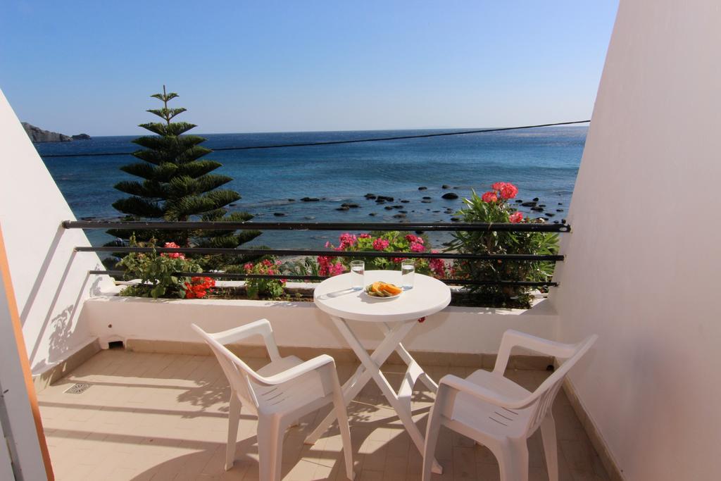 פלאקיאס Creta Mare Hotel מראה חיצוני תמונה