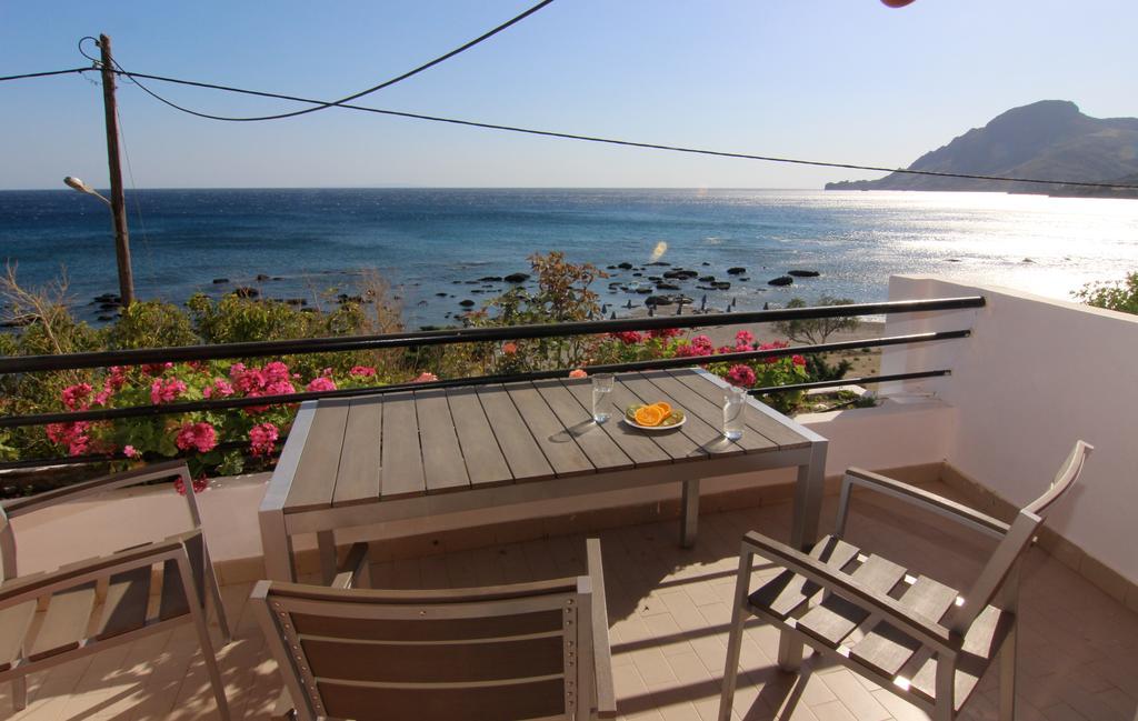 פלאקיאס Creta Mare Hotel מראה חיצוני תמונה