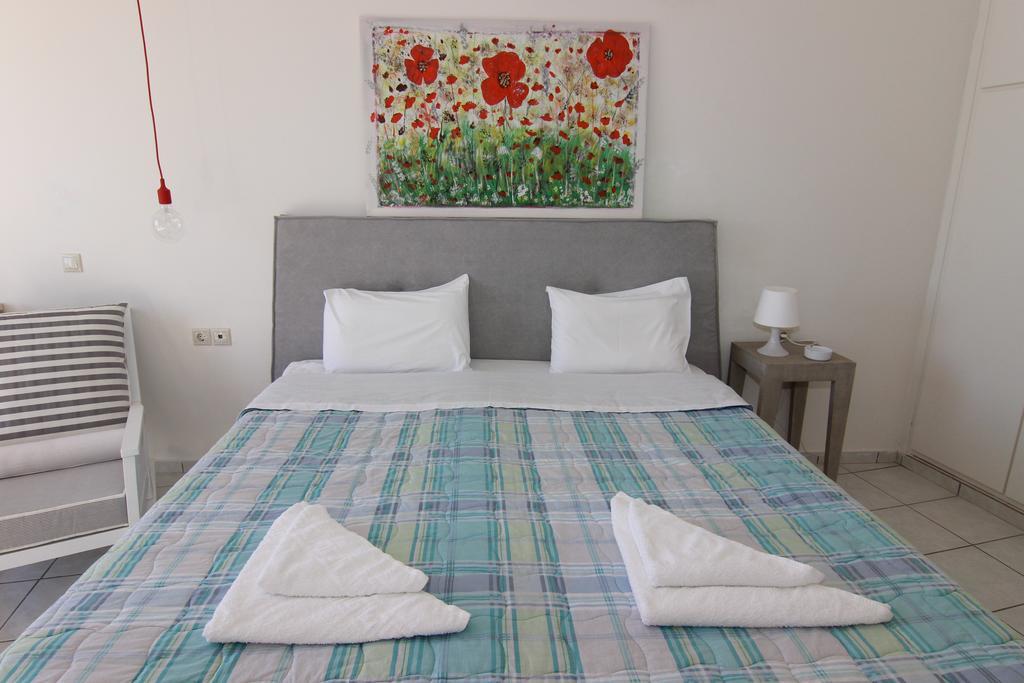 פלאקיאס Creta Mare Hotel מראה חיצוני תמונה
