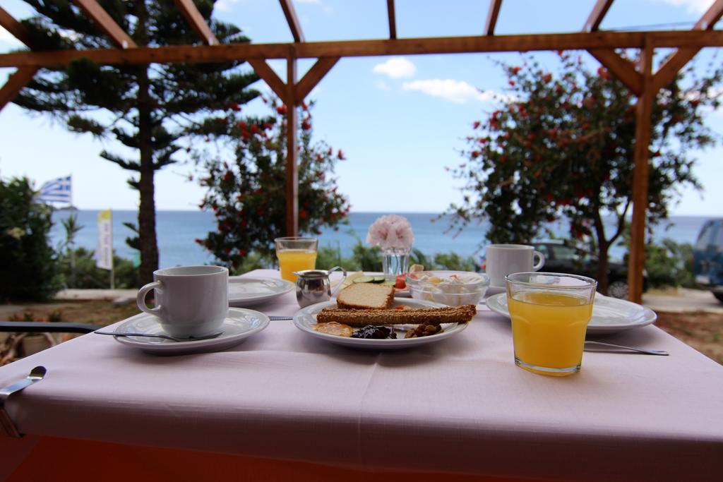 פלאקיאס Creta Mare Hotel מראה חיצוני תמונה