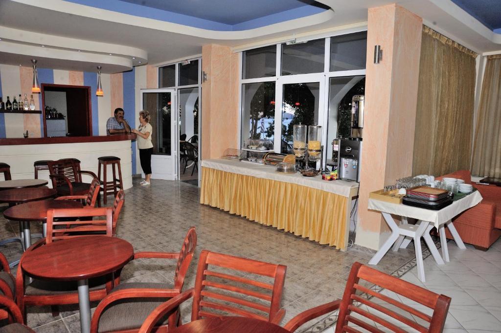 פלאקיאס Creta Mare Hotel מראה חיצוני תמונה
