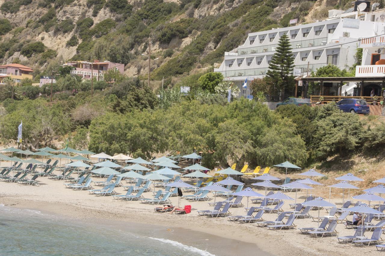 פלאקיאס Creta Mare Hotel מראה חיצוני תמונה